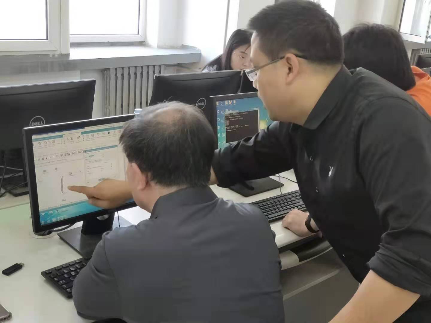 60ad089a5bfa4.jpg e89e13ebc5c8be25cd50c638c254d07.jpg